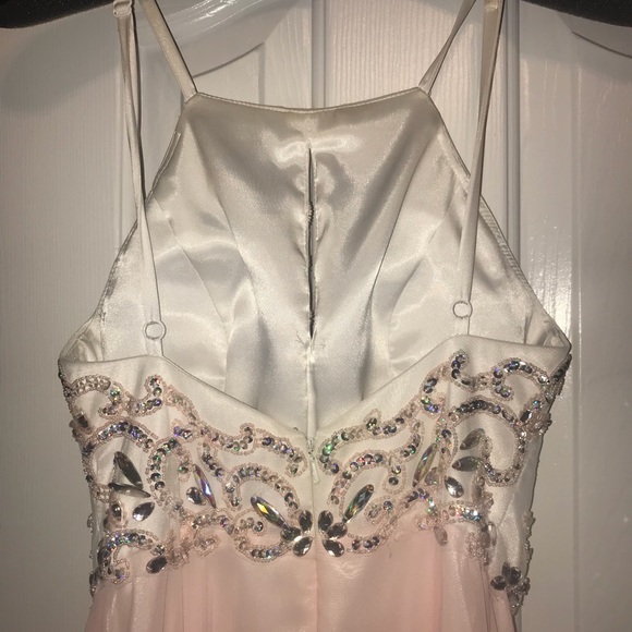 Prom Dress size 2 - Picture 3 of 4